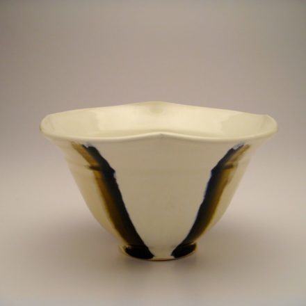 B13: Main image for Bowl made by Amy Halko