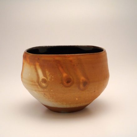 B27: Main image for Bowl made by Liz Lurie