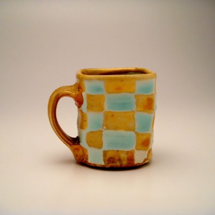 C47: Main image for Cup made by Linda Christianson