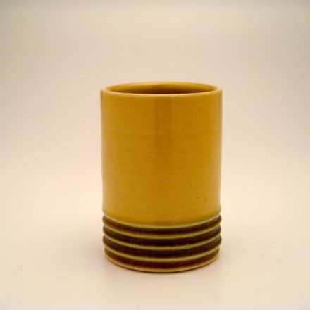 C67: Main image for Cup made by Christa Assad