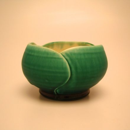 B157: Main image for Bowl made by Louise Rosenfield