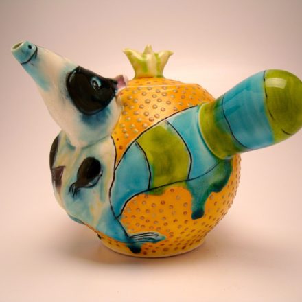 T27: Main image for Teapot made by Bernadette Curran