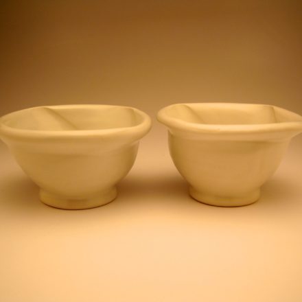 B181: Main image for Bowl made by Peter Beasecker