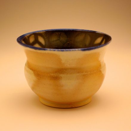 B185: Main image for Bowl made by Louise Rosenfield
