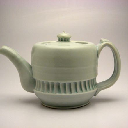 T04: Main image for Teapot made by Mary Louise Carter