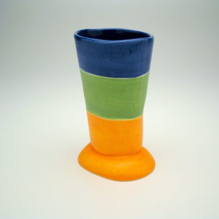 C319: Main image for Cup made by Judith Salomon