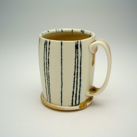 C353: Main image for Cup made by Lorna Meaden