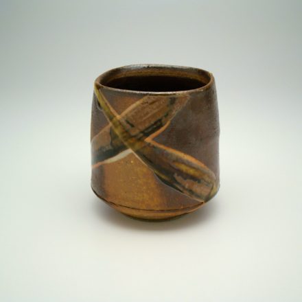 C370: Main image for Cup made by Liz Lurie