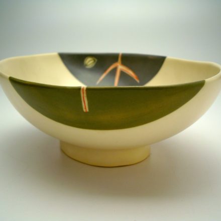 B303: Main image for Bowl made by Emily Murphy
