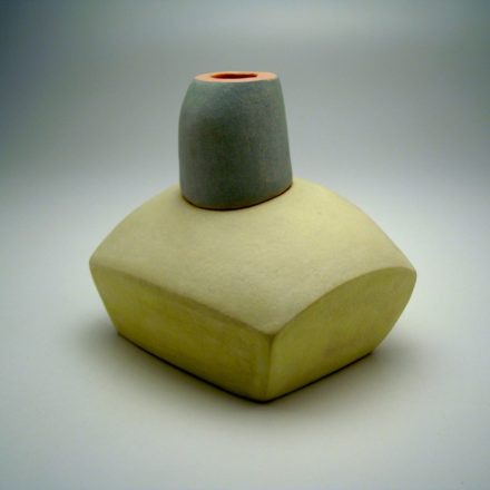 V55: Main image for Vase made by Ryan Takaba