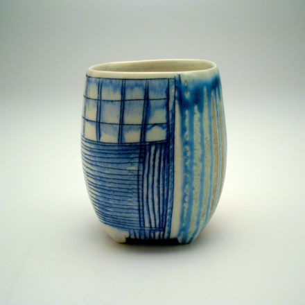 C670: Main image for Cup made by Julia Galloway