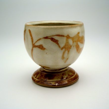 C462: Main image for Cup made by Margaret Pankhurst