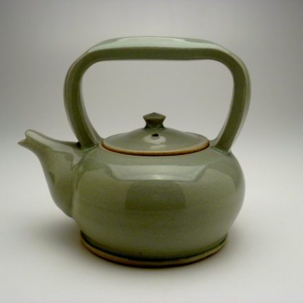 T61: Main image for Teapot made by Louise Rosenfield