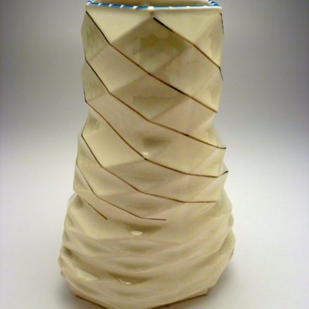 V102: Main image for Vase made by Andy Brayman