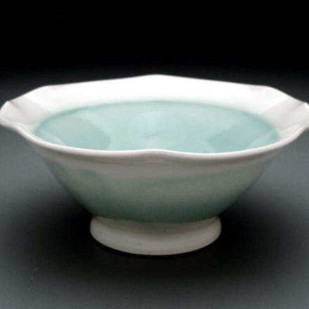 B472: Main image for Bowl made by Monica Ripley