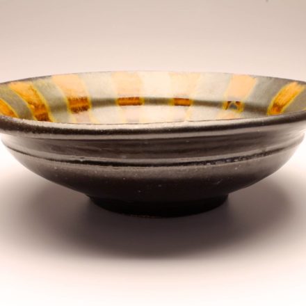 B487: Main image for Bowl made by Lisa Ehrich