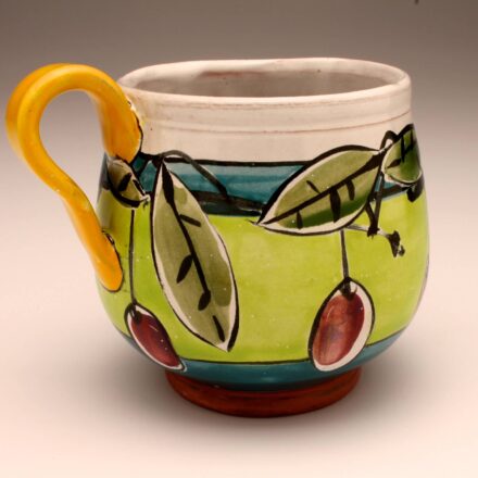 C727: Main image for Cup made by Linda Arbuckle