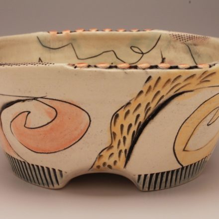 B501: Main image for Bowl made by Linda Gossett