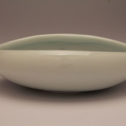 B509: Main image for Bowl made by Peter Beasecker