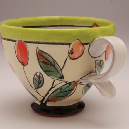 C764: Main image for Cup made by Linda Arbuckle