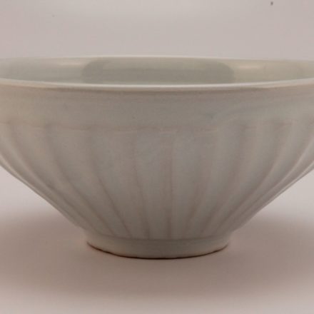 B546: Main image for Fluted Chun Bowl made by Takashi Nakazato