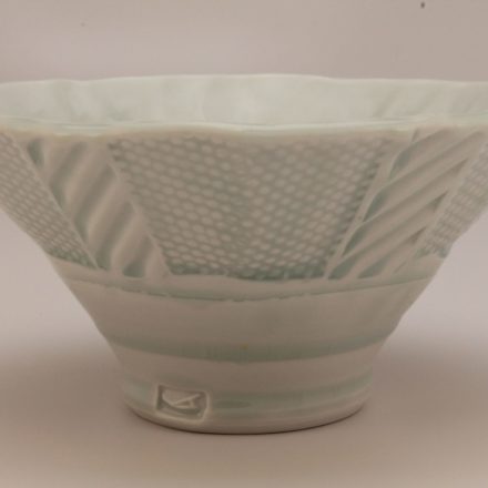 B560: Main image for Bowl made by Andy Shaw