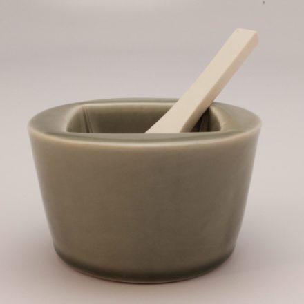 SW195: Main image for Bowl and Spoon made by Hiroe Hanazono