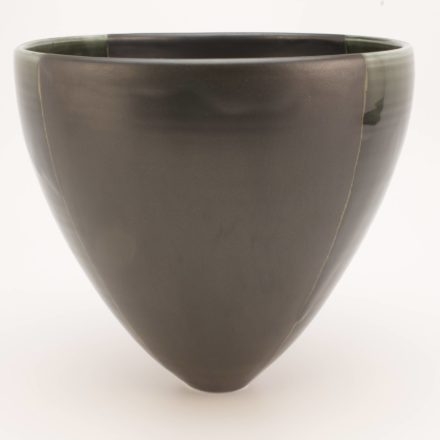 V134: Main image for Vase made by Brooks Oliver