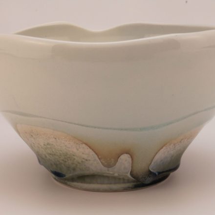B581: Main image for Bowl made by Noel Bailey