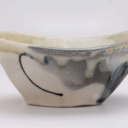 B614: Main image for Bowl made by Judith Salomon