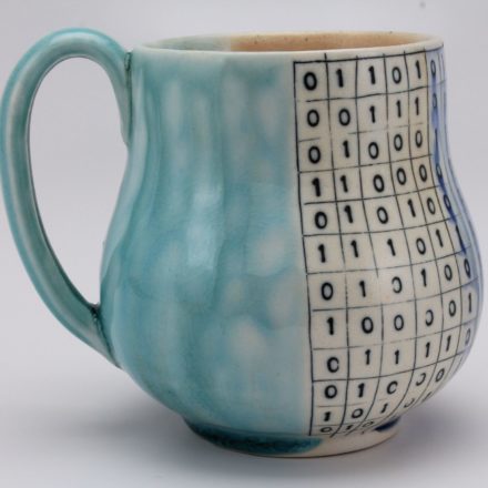 C882: Main image for Cup made by Julia Galloway
