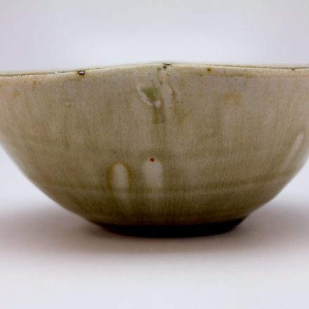 B619: Main image for Bowl made by Liz Lurie