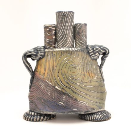 V139: Main image for Vase made by Lana Wilson