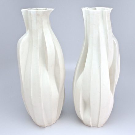 V150: Main image for Vase made by Sharan Elran