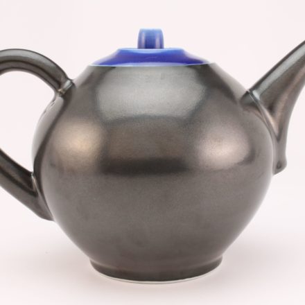T94: Main image for Teapot made by Peter Beasecker