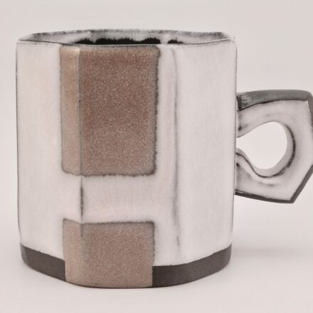 C1068: Main image for Cup made by Jessi Maddocks
