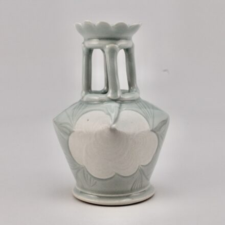 V227: Main image for Vase made by Jennifer Allen