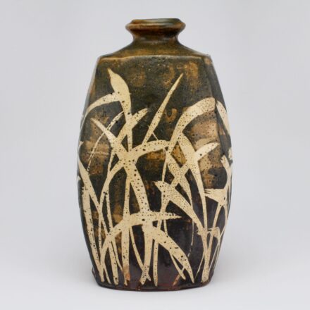 V186: Main image for Vase made by Bandana Pottery