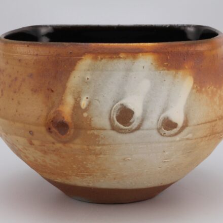 B761: Main image for Bowl made by Liz Lurie