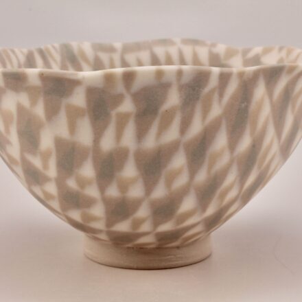 B847: Main image for Triangles Bowl made by Eiko Maeda