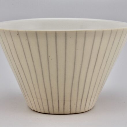 B803: Main image for Bowl made by Hiroe Hanazono