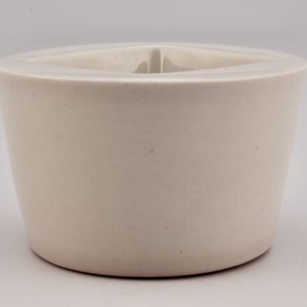 B804: Main image for Salt Bowl made by Hiroe Hanazono