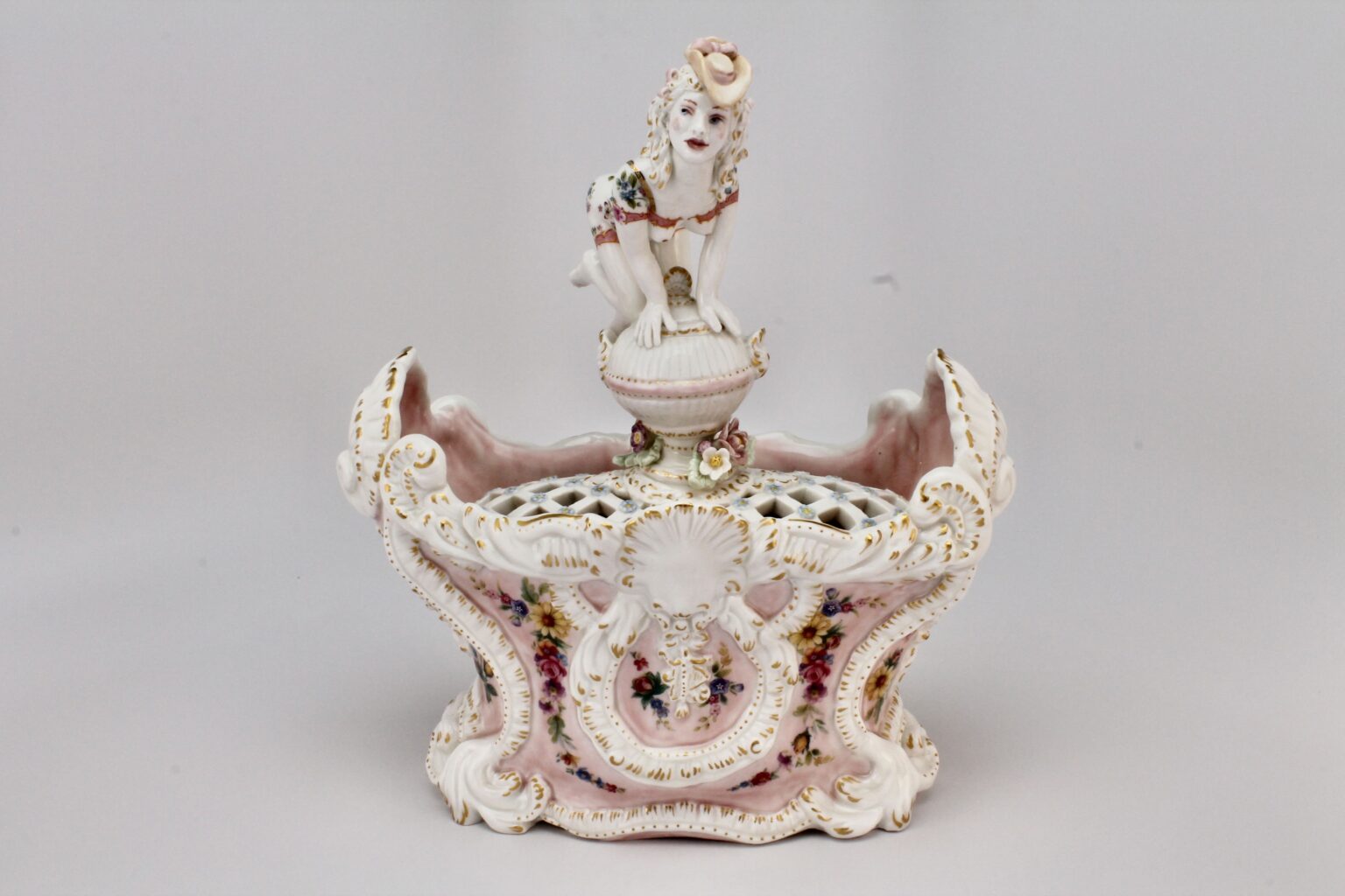 Made by Chris Antemann