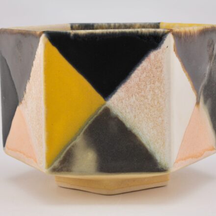 B856: Main image for Bowl made by Alison Reintjes