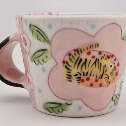 C1549: Main image for Tiger Sleeping Cup made by Senta Achee