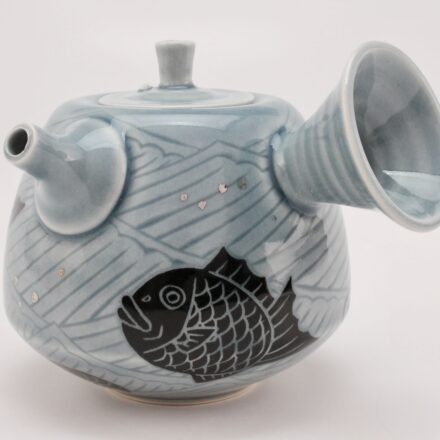 T125: Main image for Fish Teapot made by Yoko Sekino Bove