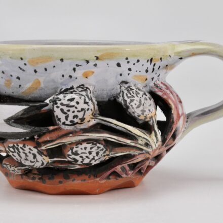 C1562: Main image for Cup made by Deirdre Daw